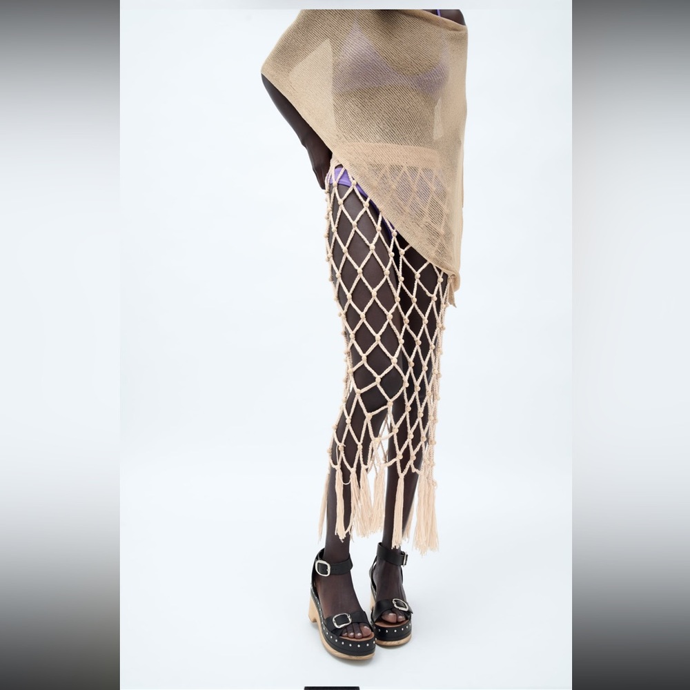 Zara Beige Asymmetrical Net Skirt